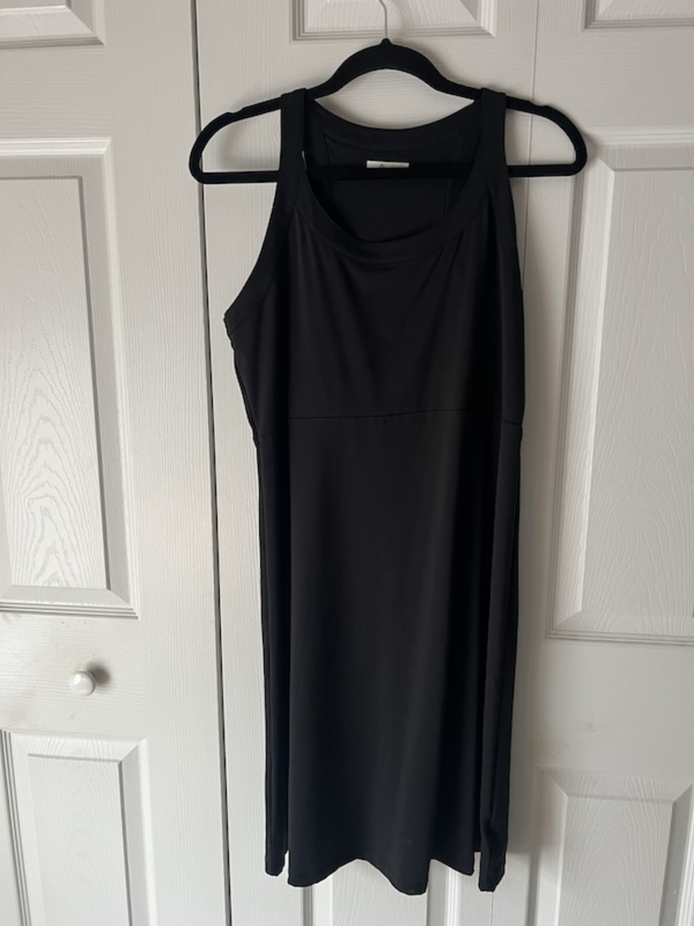 Columbia Black Athletic dress - cool silky fabric Size Large